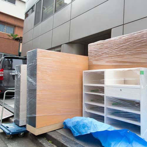 Best Furniture Removalists Melbourne: Macdelen  Krom